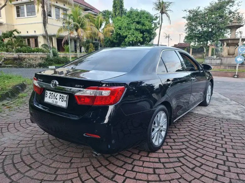 2013 Toyota Camry  2.5 V AT MC 2013 Toyota Camry  2.5 V AT MC