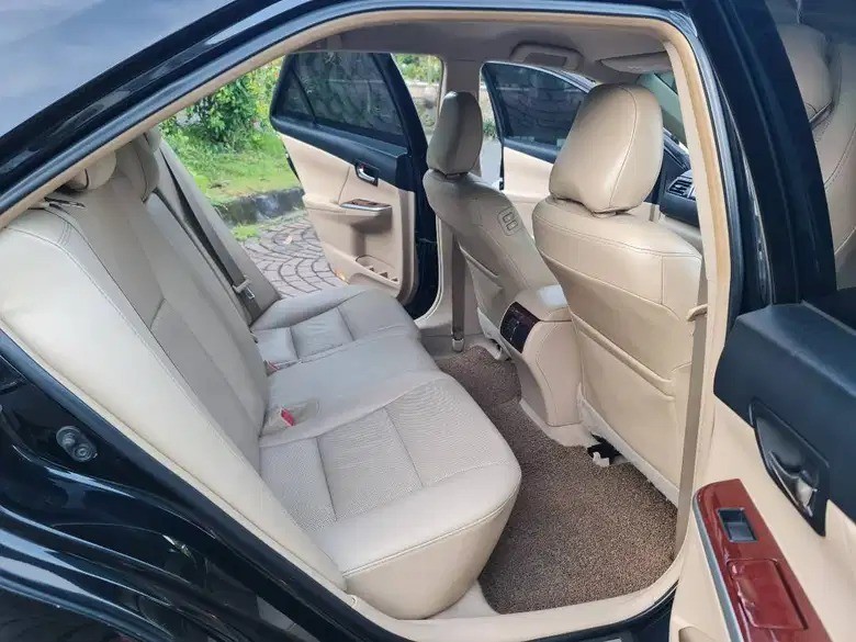 2013 Toyota Camry  2.5 V AT MC 2013 Toyota Camry  2.5 V AT MC