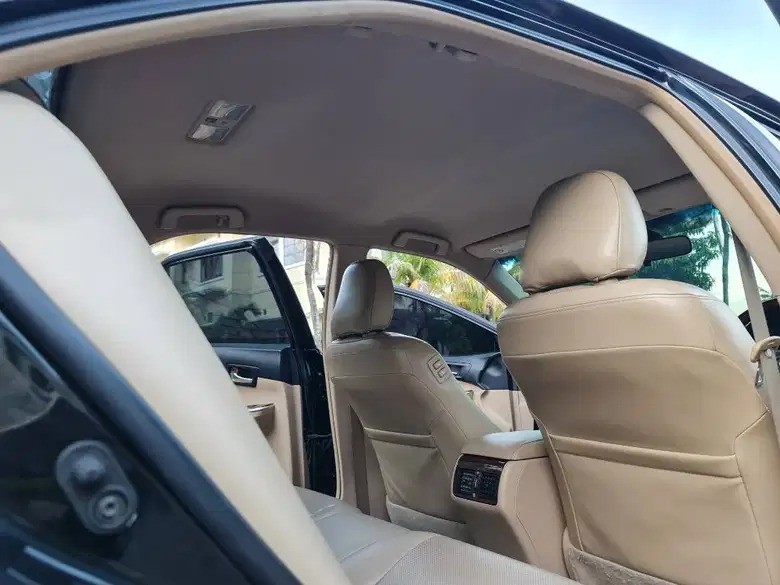 2013 Toyota Camry  2.5 V AT MC 2013 Toyota Camry  2.5 V AT MC