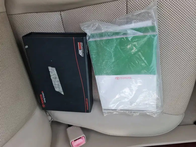 2013 Toyota Camry  2.5 V AT MC 2013 Toyota Camry  2.5 V AT MC