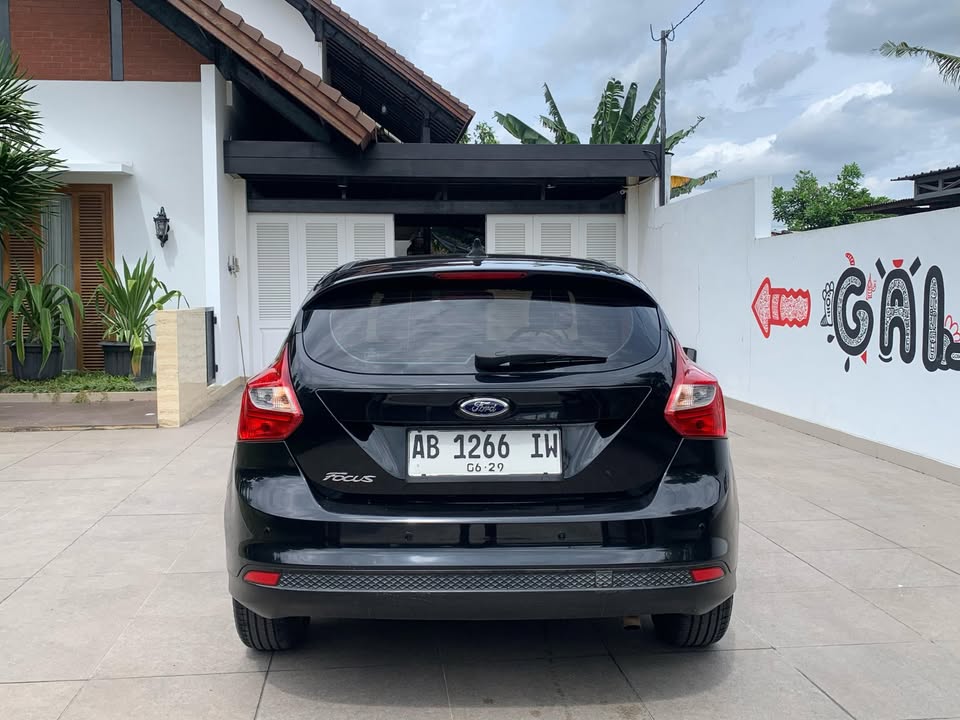 2012 Ford Focus  TREND 1.6 L A/T 2012 Ford Focus  TREND 1.6 L A/T