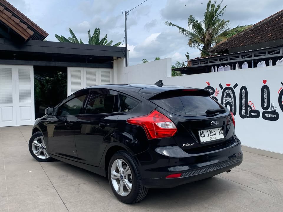 2012 Ford Focus  TREND 1.6 L A/T 2012 Ford Focus  TREND 1.6 L A/T