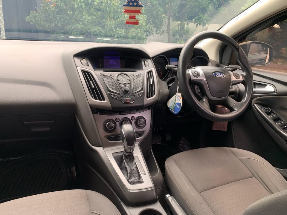 2012 Ford Focus  TREND 1.6 L A/T 2012 Ford Focus  TREND 1.6 L A/T