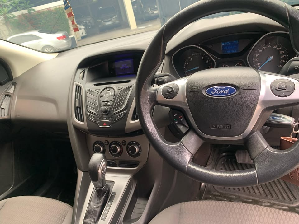 2012 Ford Focus  TREND 1.6 L A/T 2012 Ford Focus  TREND 1.6 L A/T