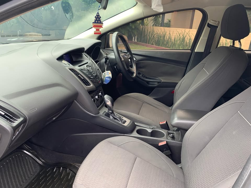 2012 Ford Focus  TREND 1.6 L A/T 2012 Ford Focus  TREND 1.6 L A/T