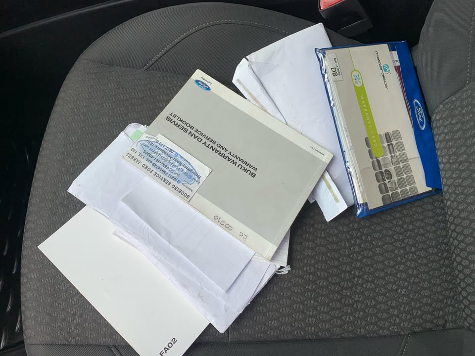 2012 Ford Focus  TREND 1.6 L A/T 2012 Ford Focus  TREND 1.6 L A/T