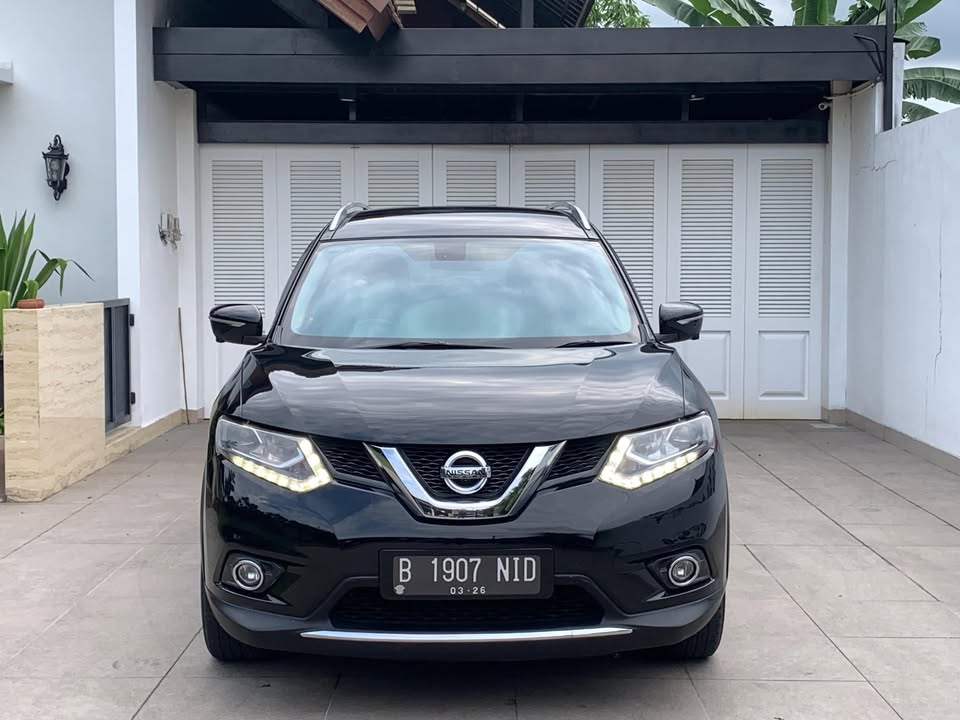 2015 Nissan X Trail 2.5L CVT AT Bekas 2015 Nissan X Trail 2.5L CVT AT Bekas