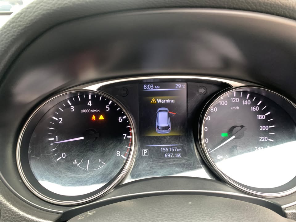 2015 Nissan X Trail 2.5L CVT AT 2015 Nissan X Trail 2.5L CVT AT