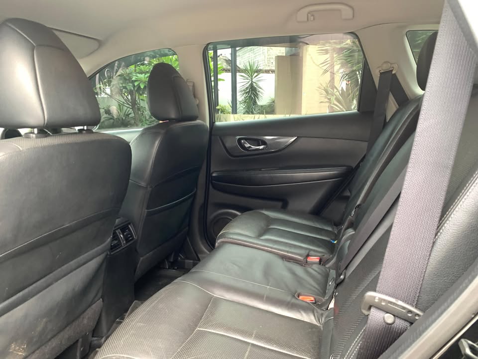 2015 Nissan X Trail 2.5L CVT AT 2015 Nissan X Trail 2.5L CVT AT