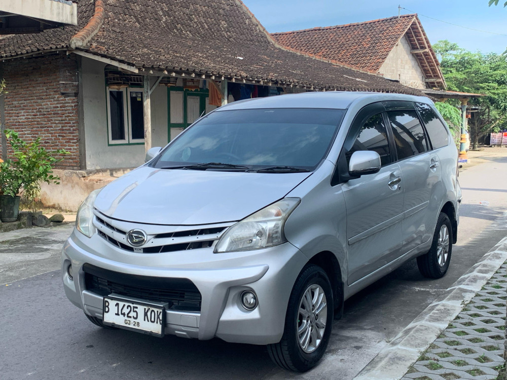 2013 Daihatsu Xenia 2013 Daihatsu Xenia