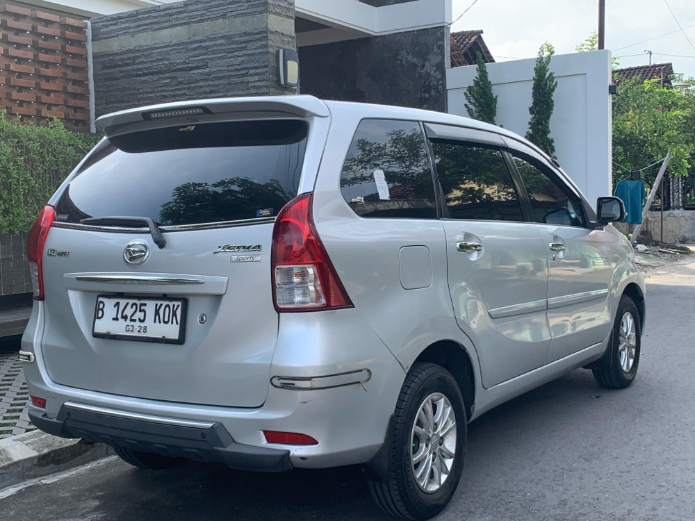 2013 Daihatsu Xenia 2013 Daihatsu Xenia