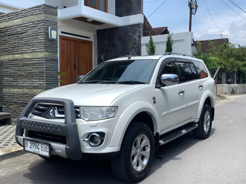 2013 Mitsubishi Pajero Sport  2013 Mitsubishi Pajero Sport