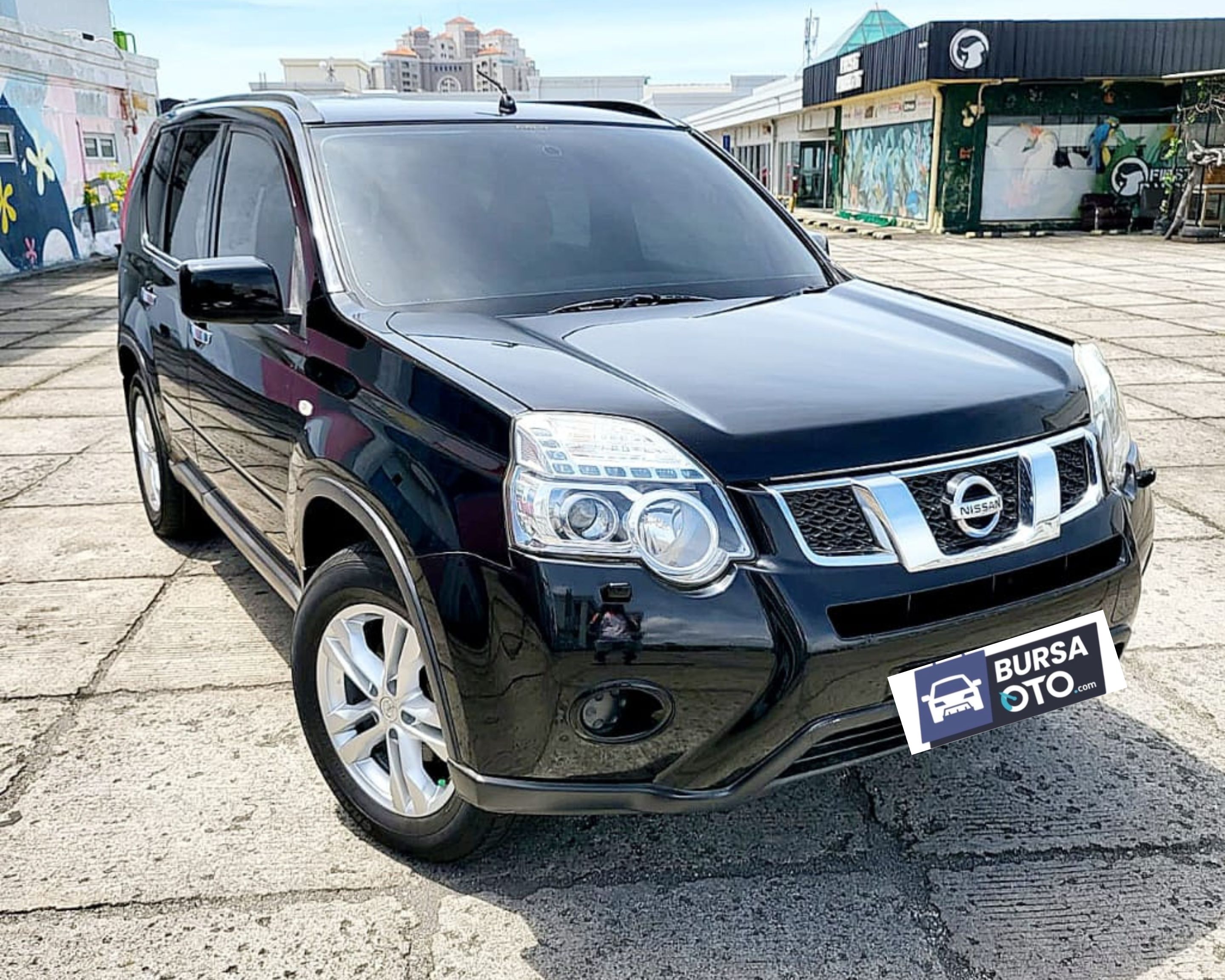 Second Hand 2013 Nissan X-Trail  2.0 A/T Second Hand 2013 Nissan X-Trail  2.0 A/T