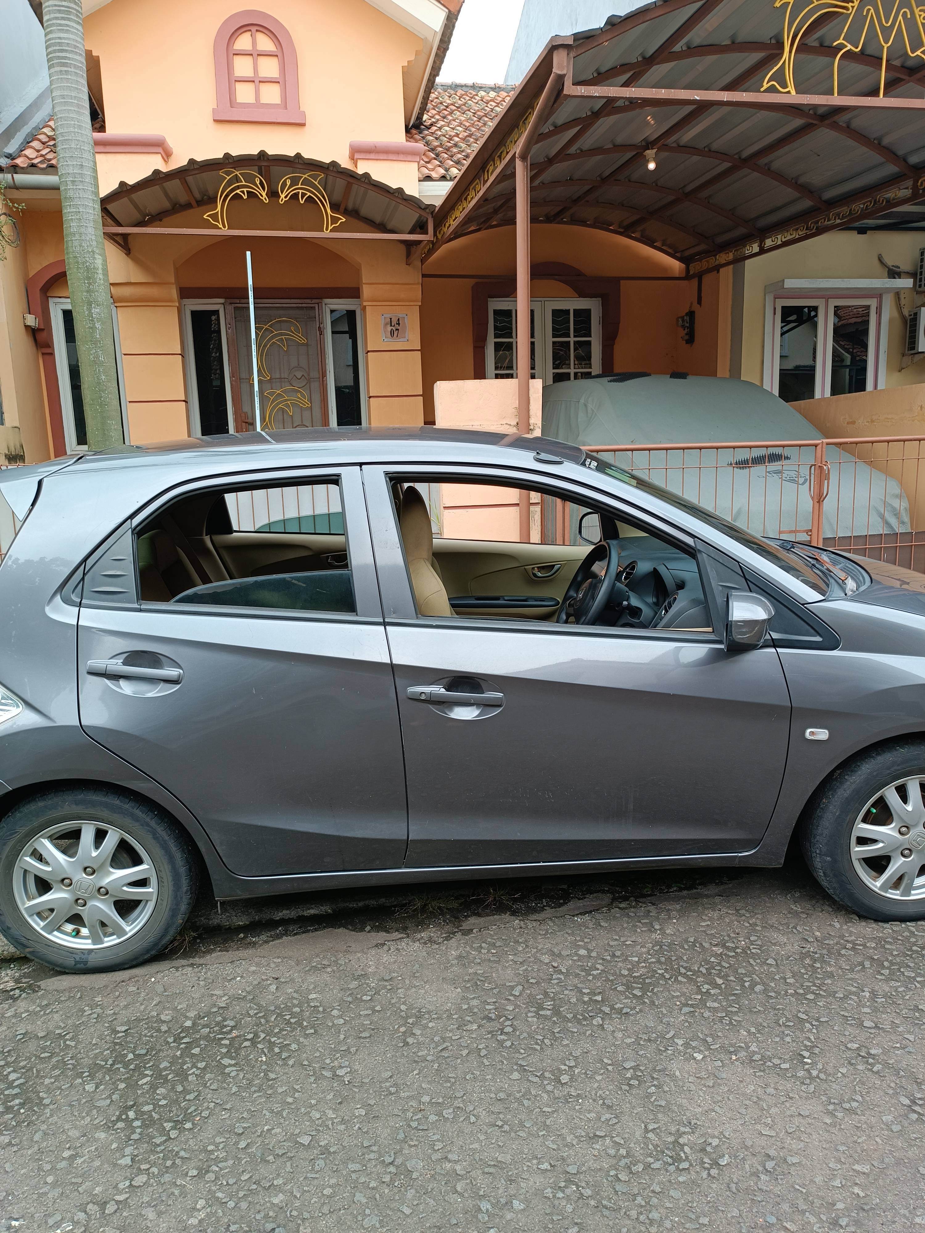 2015 Honda Brio  1.2 E MT 2015 Honda Brio  1.2 E MT