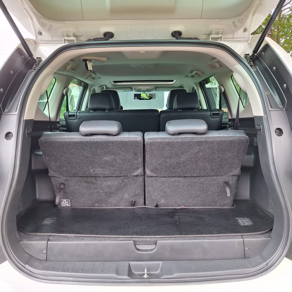 2019 Mitsubishi Pajero SPORT DAKAR 4X2 2.4L AT 2019 Mitsubishi Pajero SPORT DAKAR 4X2 2.4L AT