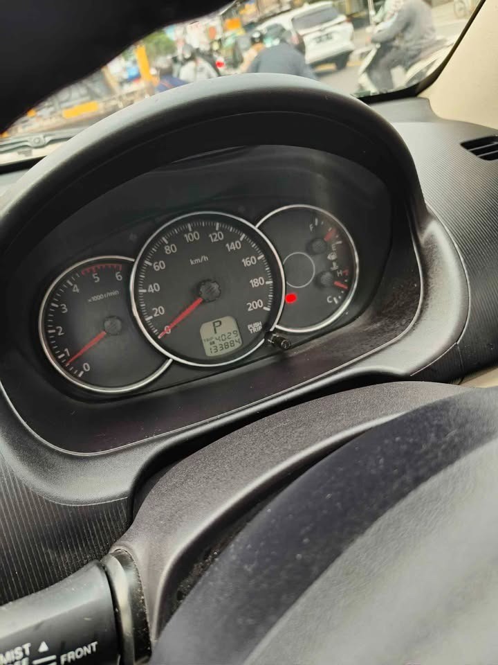 2012 Mitsubishi Pajero Sport Dakar AT 4x2 2012 Mitsubishi Pajero Sport Dakar AT 4x2