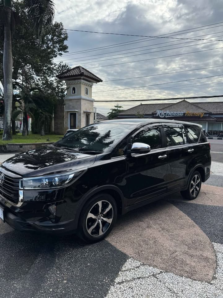 2022 Toyota Venturer 2.4L AT DSL 2022 Toyota Venturer 2.4L AT DSL