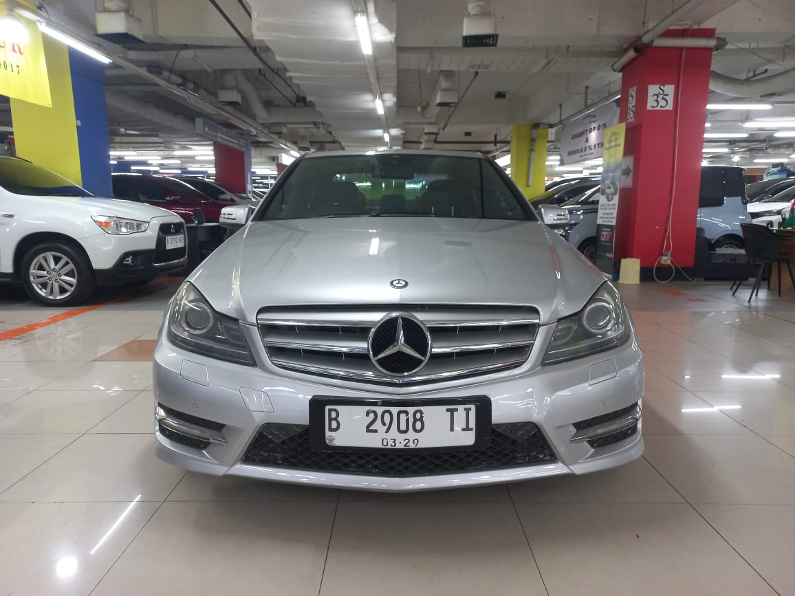 Second Hand 2012 Mercedes Benz C-Class Second Hand 2012 Mercedes Benz C-Class