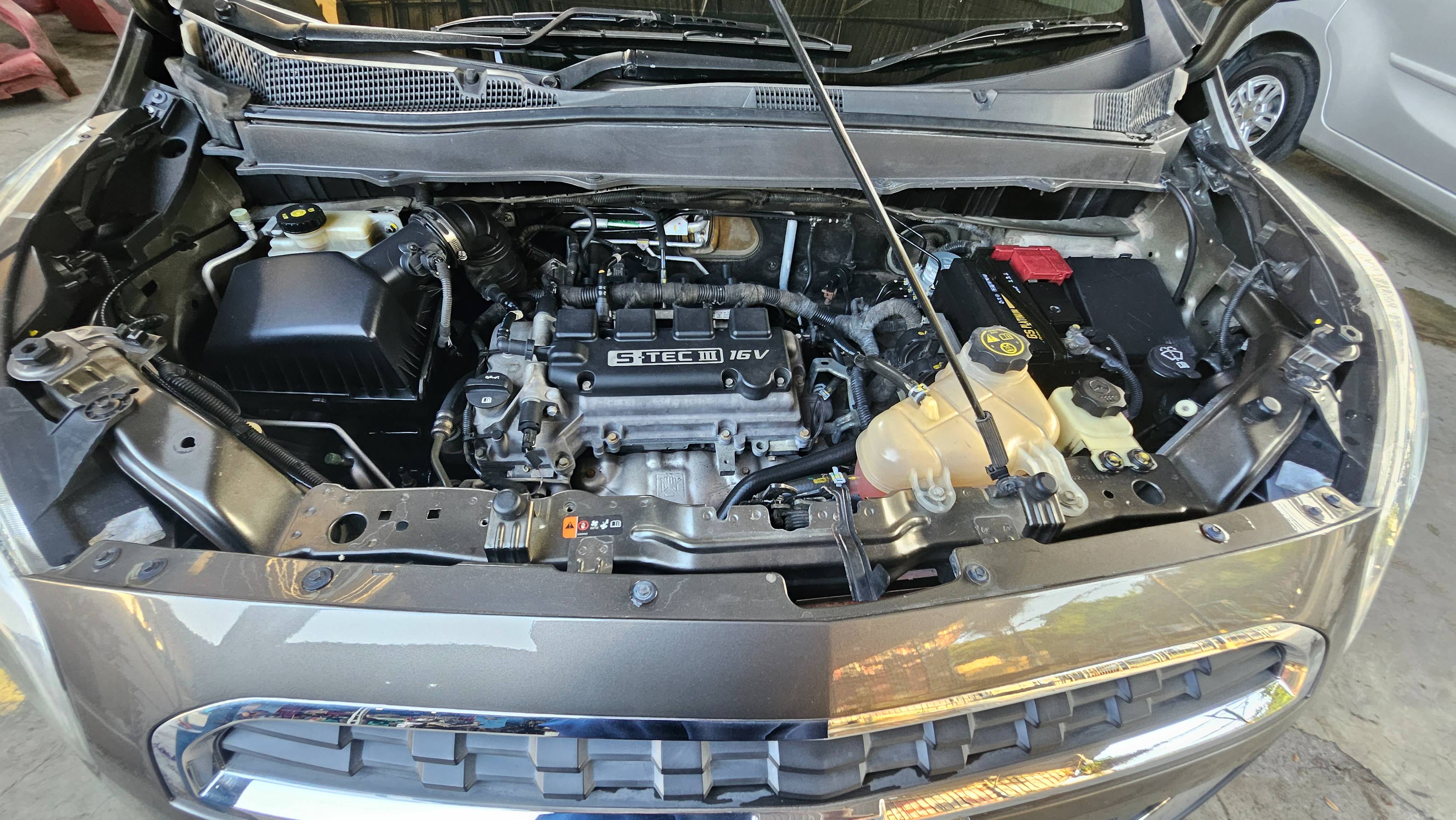 2014 Chevrolet Spin 1.5 LTZ AT 2014 Chevrolet Spin 1.5 LTZ AT