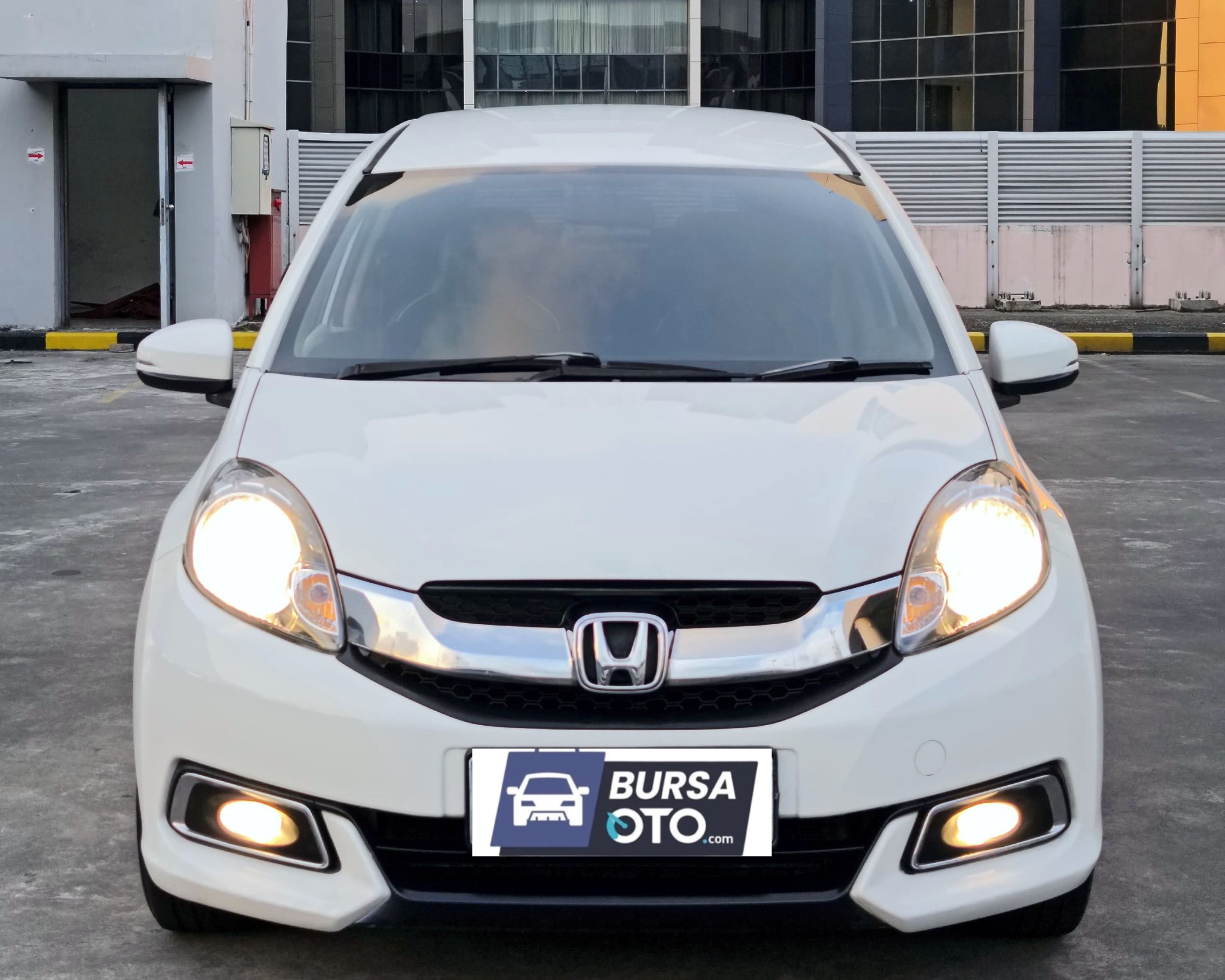2016 Honda Mobilio E CVT Bekas 2016 Honda Mobilio E CVT Bekas