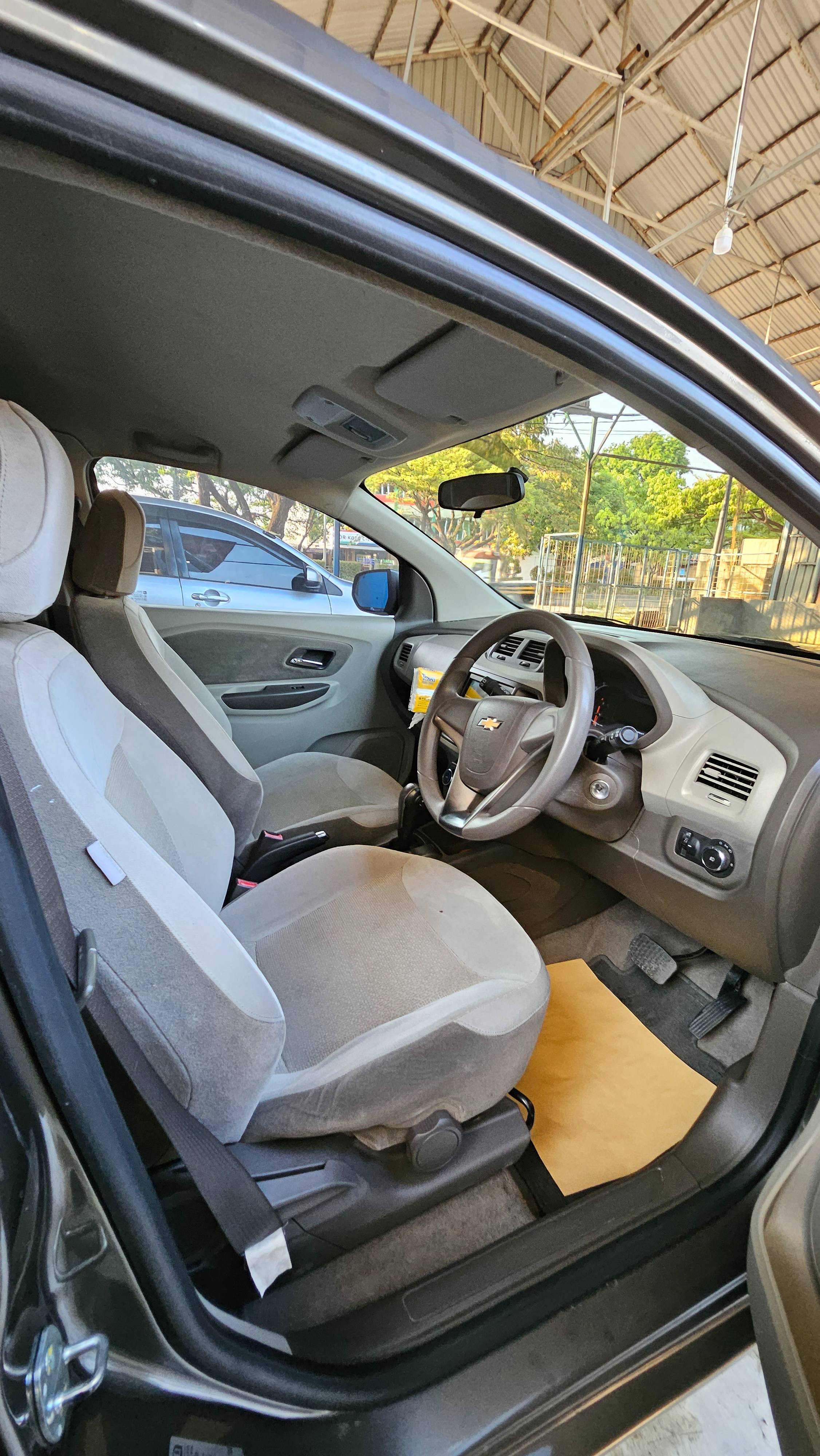 2014 Chevrolet Spin 1.5 LTZ AT 2014 Chevrolet Spin 1.5 LTZ AT