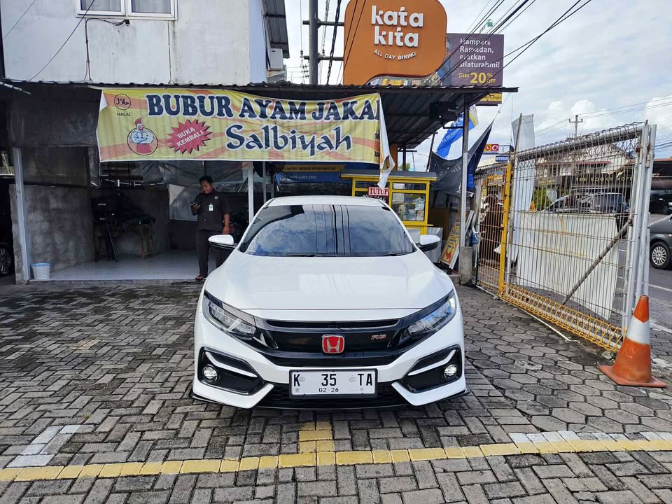 2020 Honda Civic Hatchback 1.5 RS AT 2020 Honda Civic Hatchback 1.5 RS AT