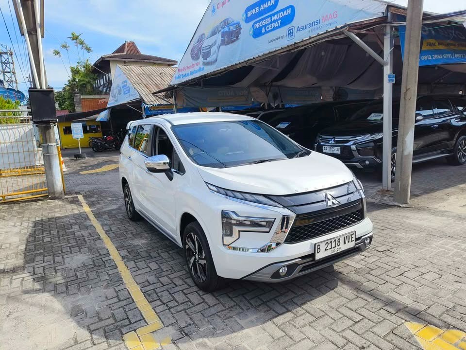 2022 Mitsubishi Xpander Ultimate CVT 2022 Mitsubishi Xpander Ultimate CVT