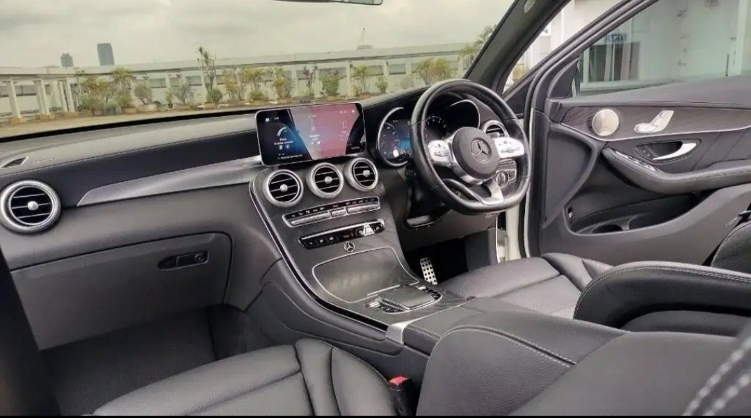 2022 Mercedes Benz GLC-Class 200 AMG Night Edition 2022 Mercedes Benz GLC-Class 200 AMG Night Edition