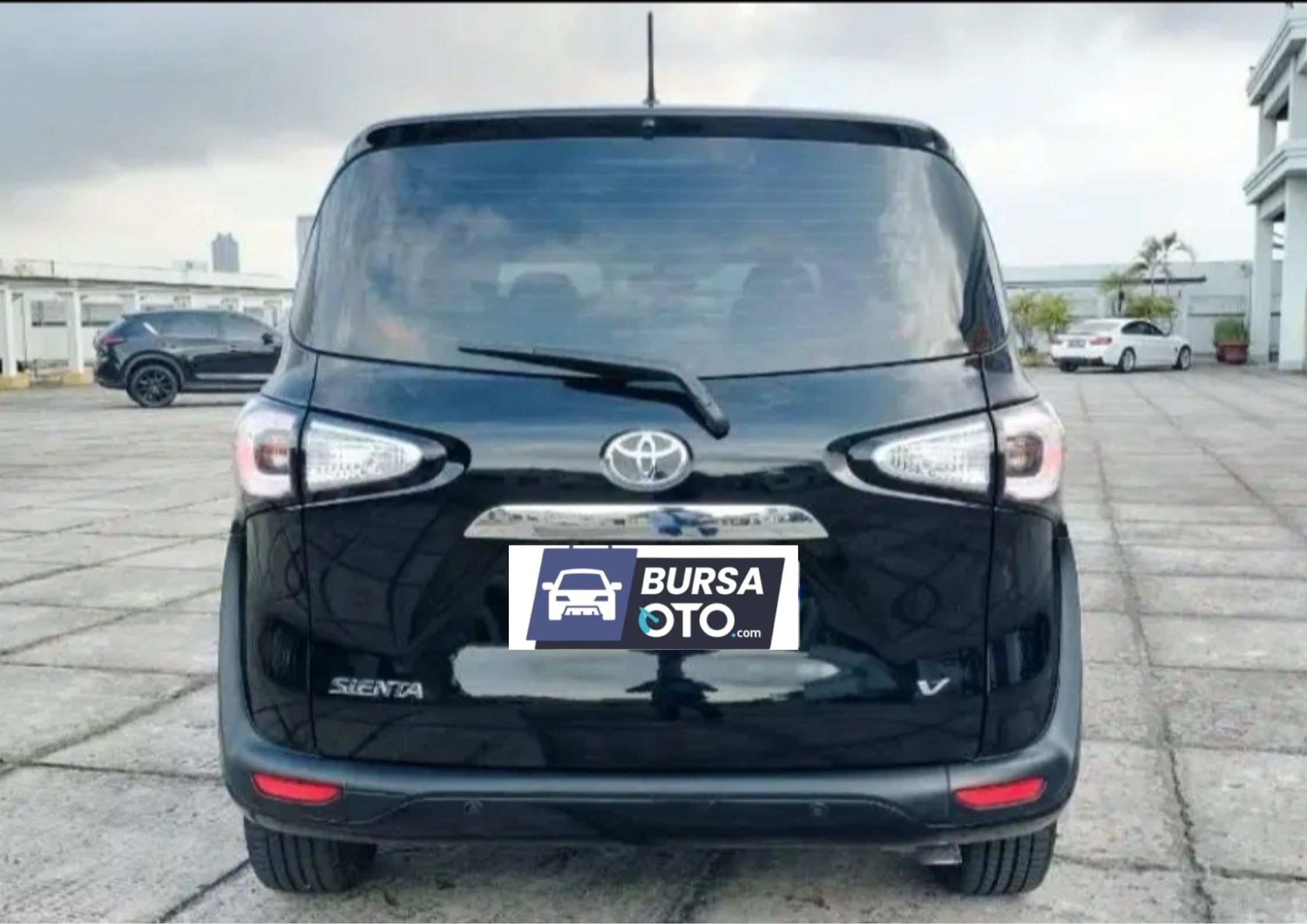2017 Toyota Sienta 2017 Toyota Sienta