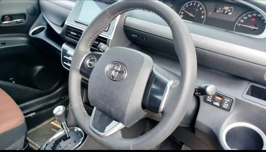 2017 Toyota Sienta 2017 Toyota Sienta
