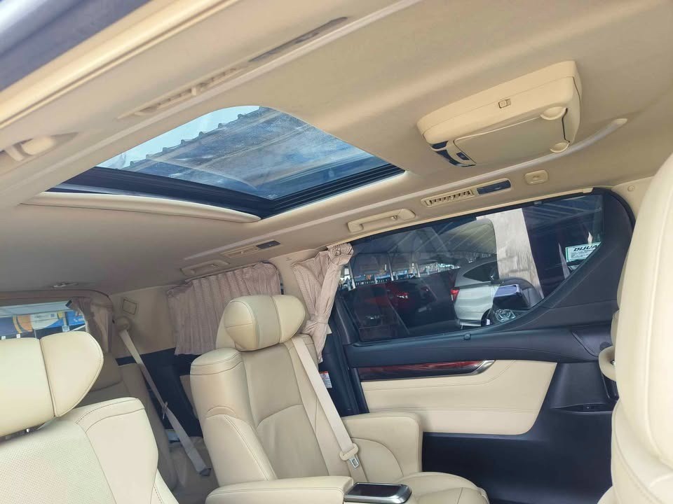 2017 Toyota Alphard  2.4 G 2017 Toyota Alphard  2.4 G