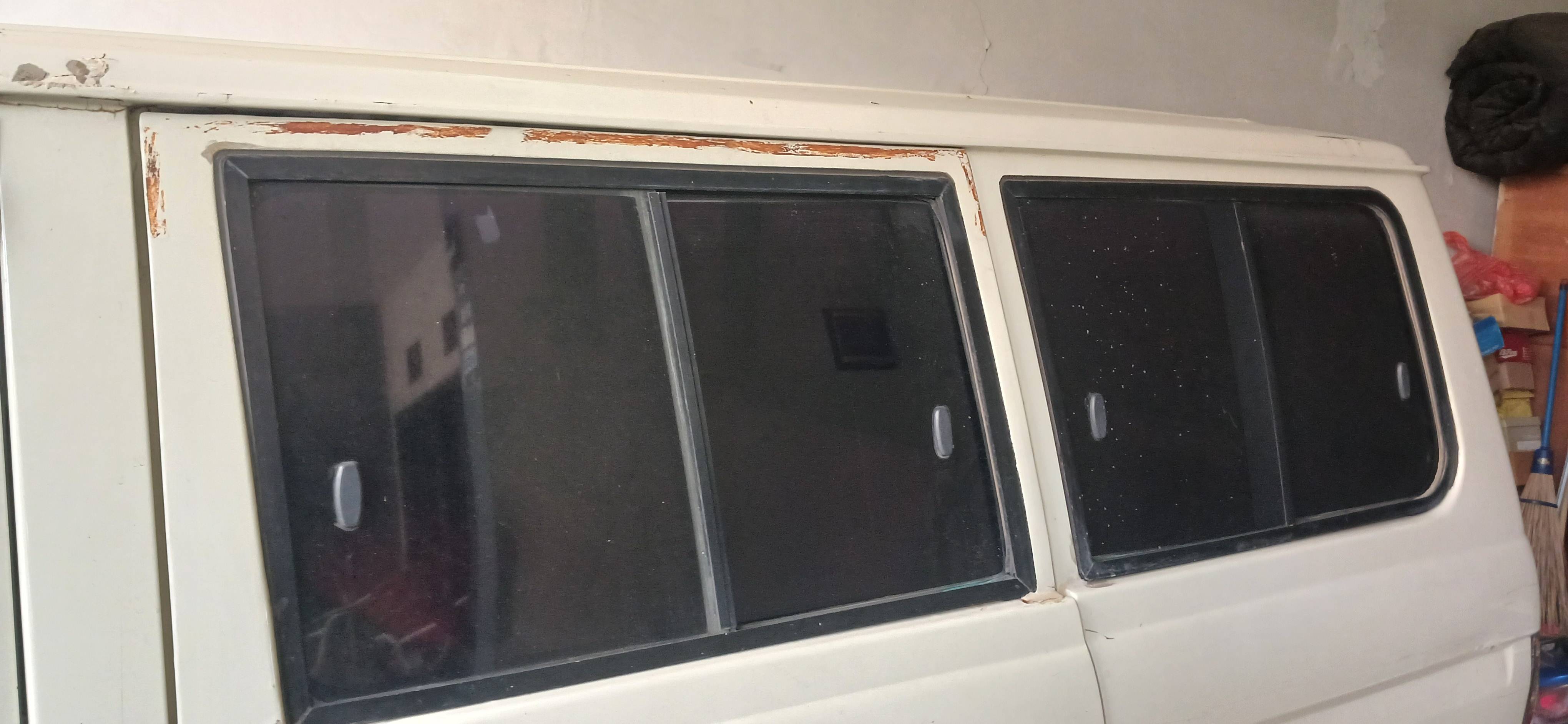 2000 Toyota Kijang  1.5L MPV Minivans 2000 Toyota Kijang  1.5L MPV Minivans