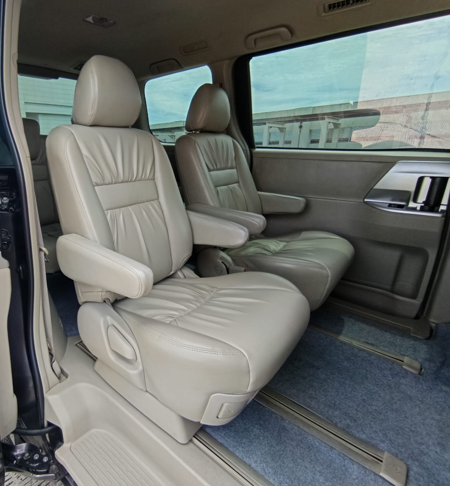 2013 Toyota NAV1 2013 Toyota NAV1