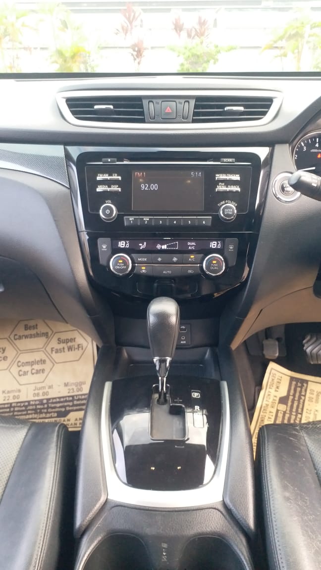 2015 Nissan X Trail  2.5 CVT 2015 Nissan X Trail  2.5 CVT