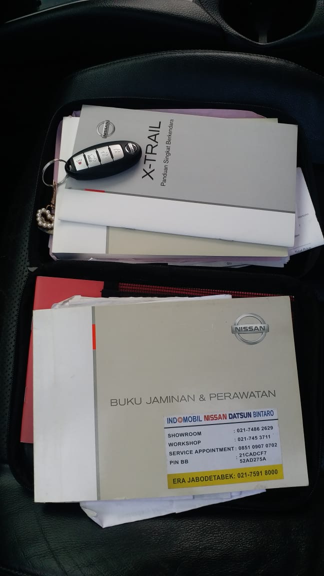 2015 Nissan X Trail  2.5 CVT 2015 Nissan X Trail  2.5 CVT