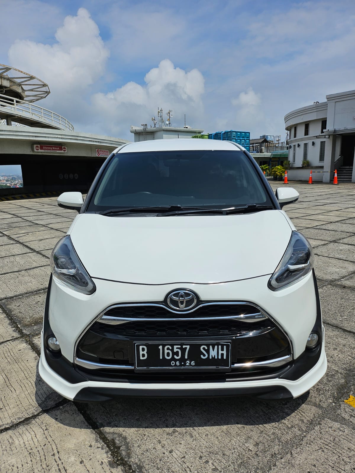2017 Toyota Sienta Bekas 2017 Toyota Sienta Bekas