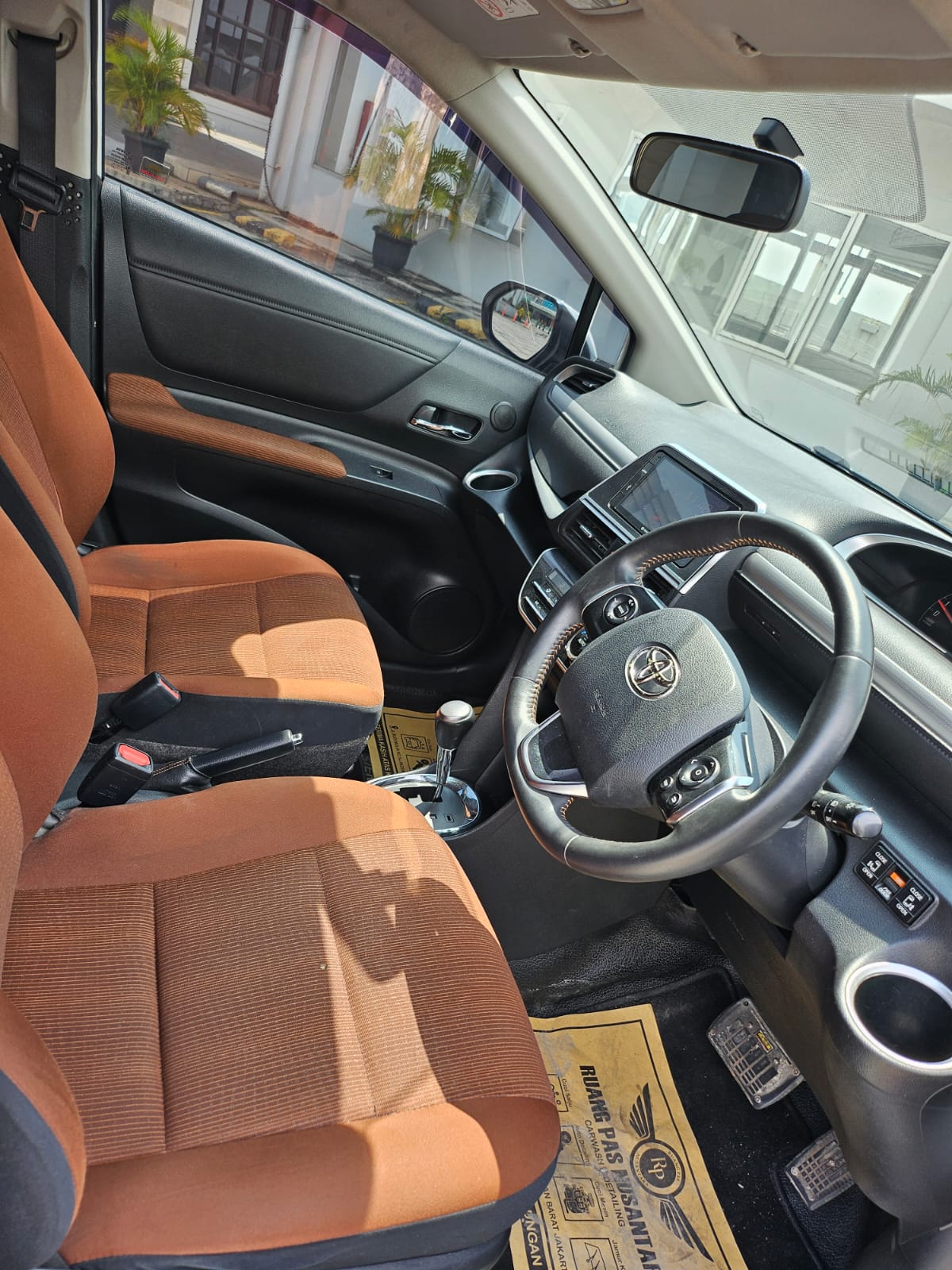 2017 Toyota Sienta 2017 Toyota Sienta