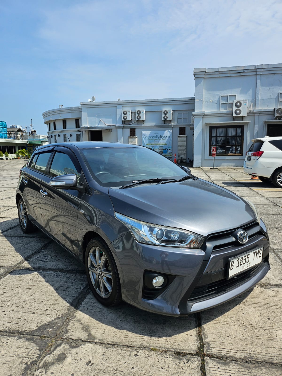 2015 Toyota Yaris 2015 Toyota Yaris