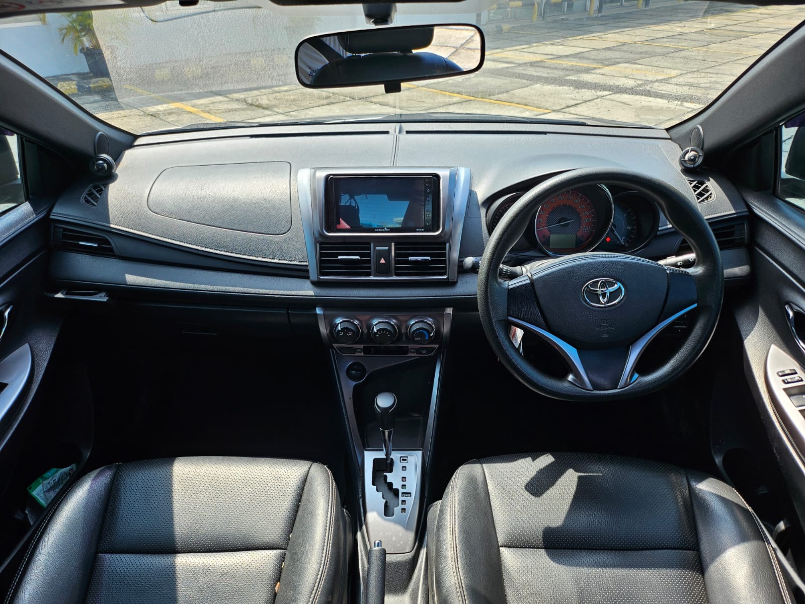 2015 Toyota Yaris 2015 Toyota Yaris