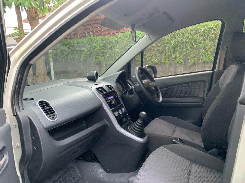 2014 Suzuki Splash 2014 Suzuki Splash