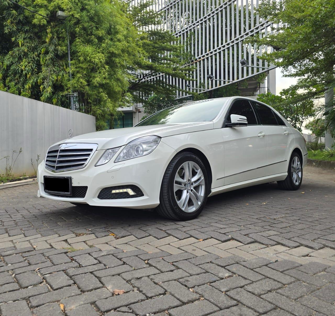 2010 Mercedes Benz E-Class  300 AT CKD 2010 Mercedes Benz E-Class  300 AT CKD