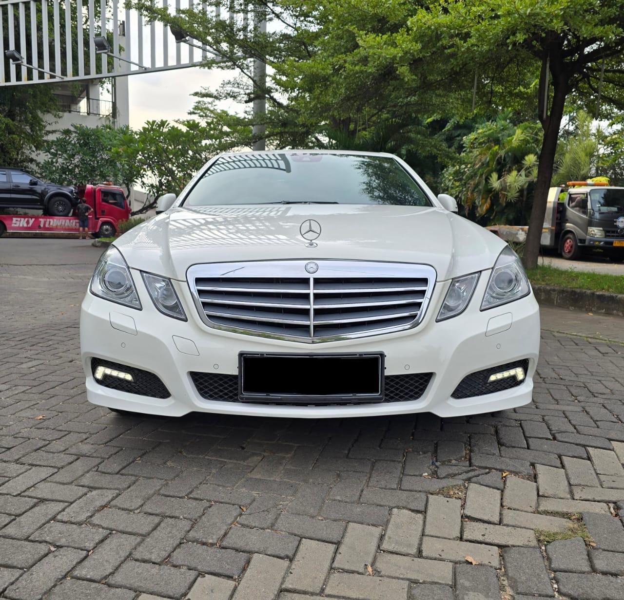 Second Hand 2010 Mercedes Benz E-Class  300 AT CKD Second Hand 2010 Mercedes Benz E-Class  300 AT CKD
