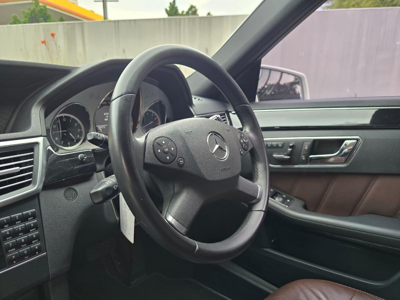 2010 Mercedes Benz E-Class  300 AT CKD 2010 Mercedes Benz E-Class  300 AT CKD