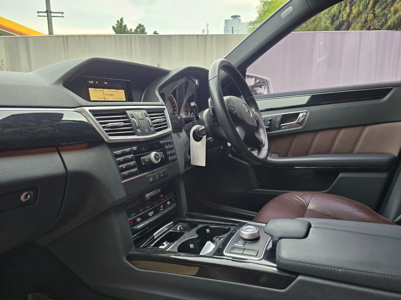 2010 Mercedes Benz E-Class  300 AT CKD 2010 Mercedes Benz E-Class  300 AT CKD