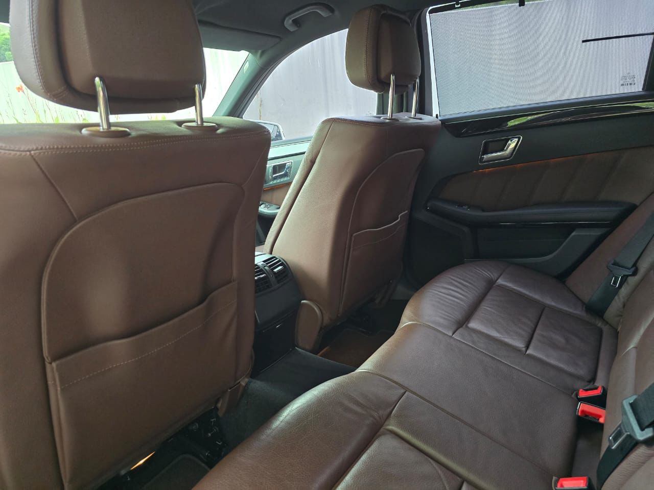 2010 Mercedes Benz E-Class  300 AT CKD 2010 Mercedes Benz E-Class  300 AT CKD