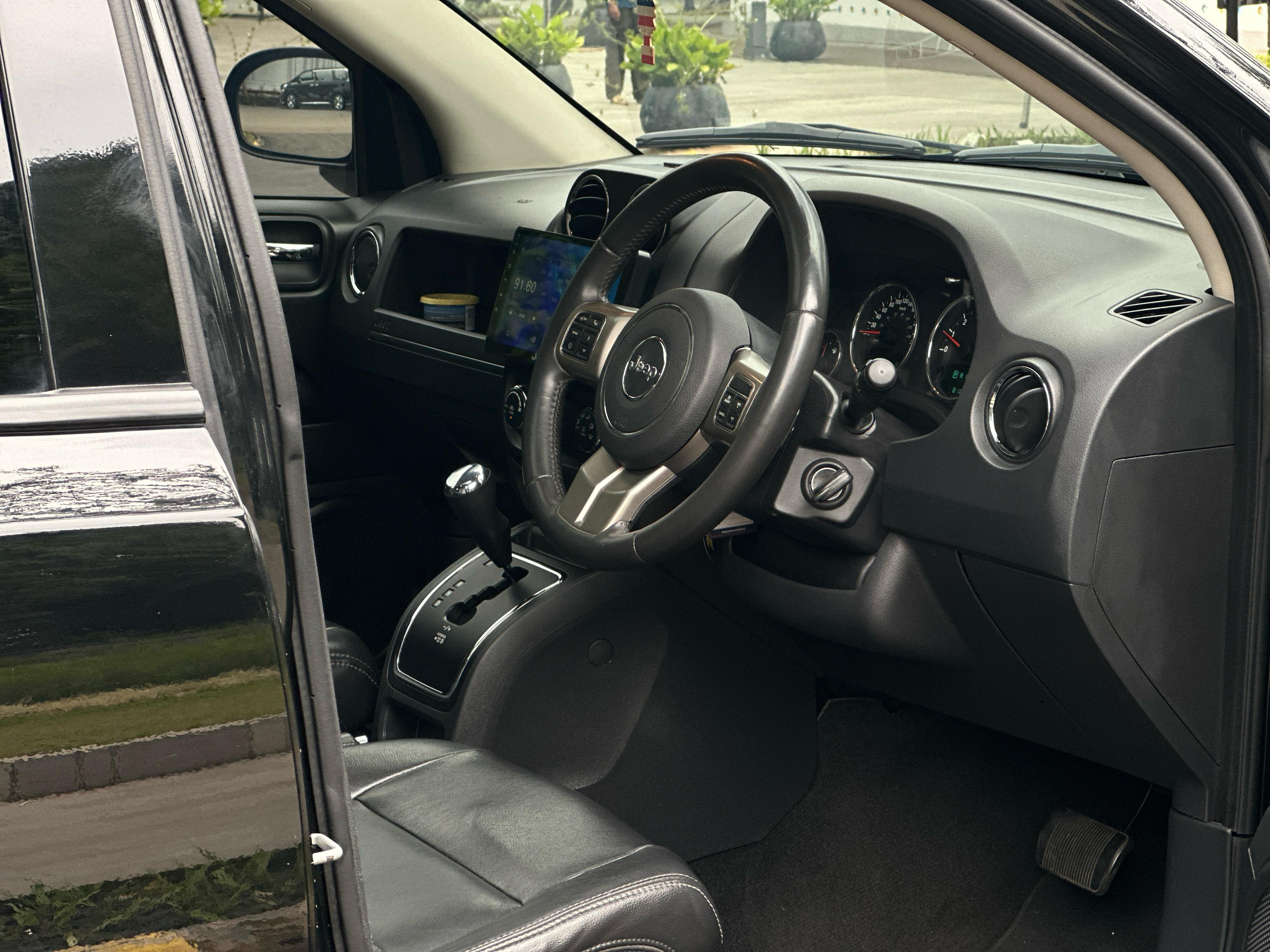 2012 Jeep Compass 2.4 LIMITED 2012 Jeep Compass 2.4 LIMITED