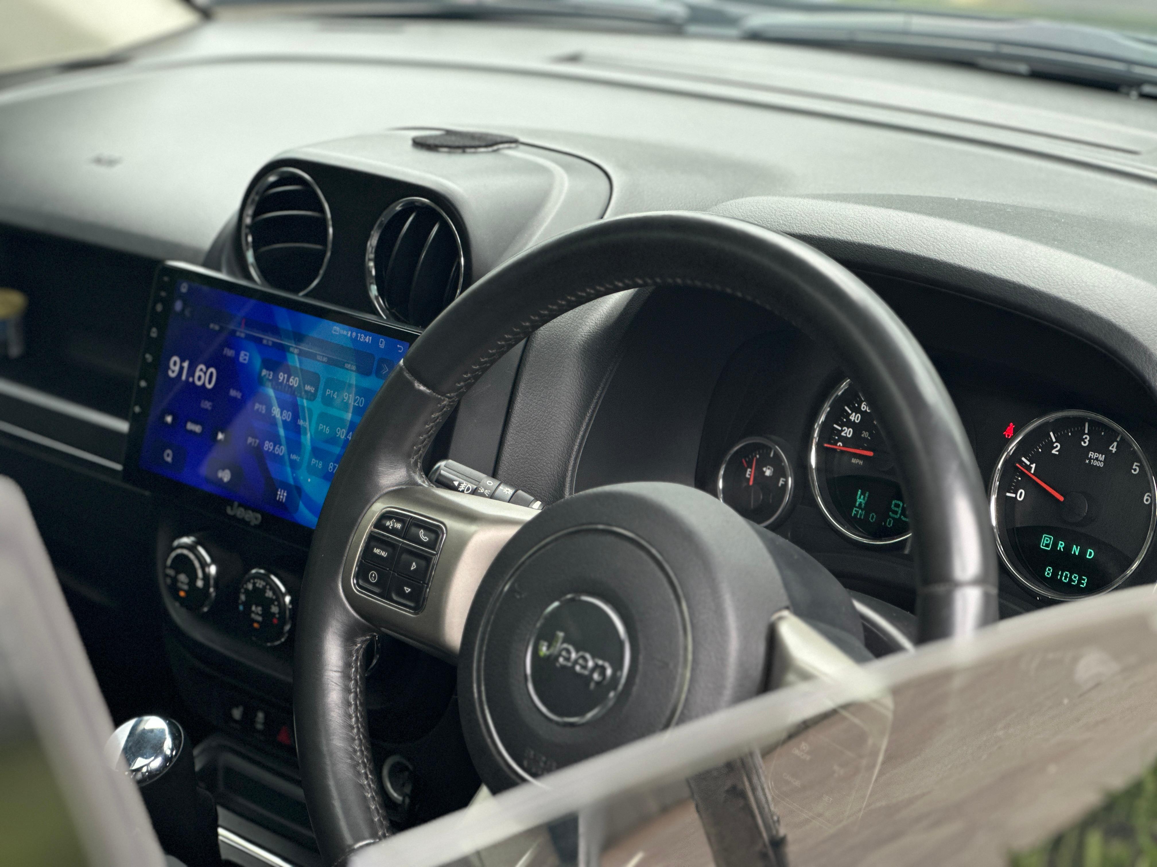 2012 Jeep Compass 2.4 LIMITED 2012 Jeep Compass 2.4 LIMITED