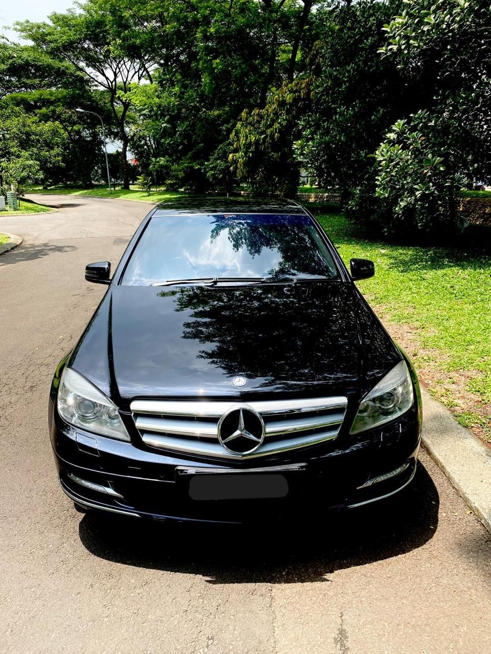 Second Hand 2010 Mercedes Benz C-Class  C300 Second Hand 2010 Mercedes Benz C-Class  C300