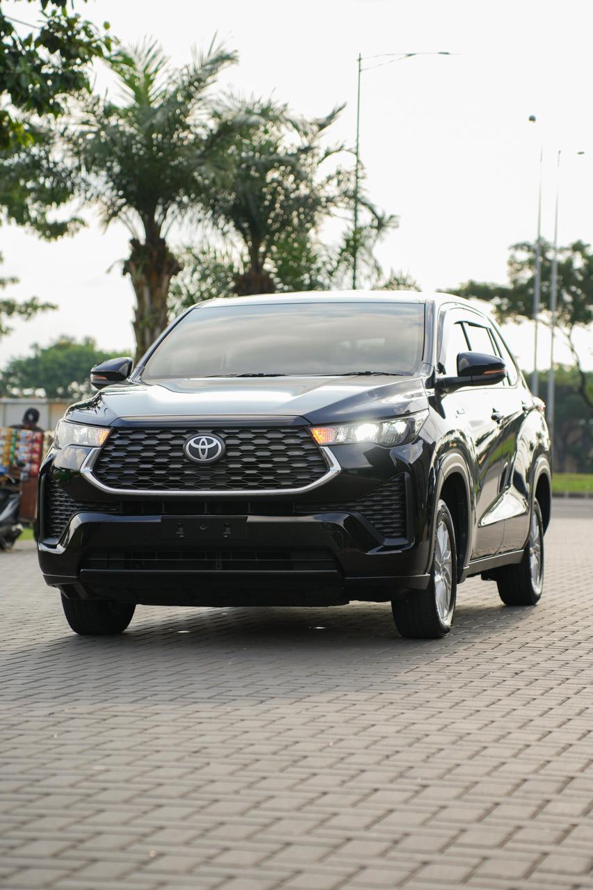 2024 Toyota Kijang Innova Zenix Hybrid EV 2.0L G HV CVT Bekas 2024 Toyota Kijang Innova Zenix Hybrid EV 2.0L G HV CVT Bekas