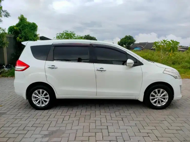 2013 Suzuki Ertiga  1.4 GL AT SPORTY 2013 Suzuki Ertiga  1.4 GL AT SPORTY